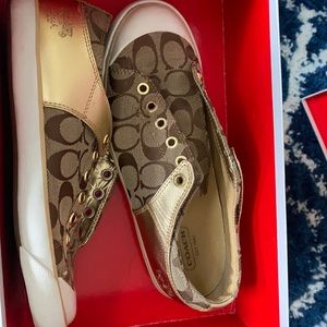 Coach tennis shoes khaki,white and gold
